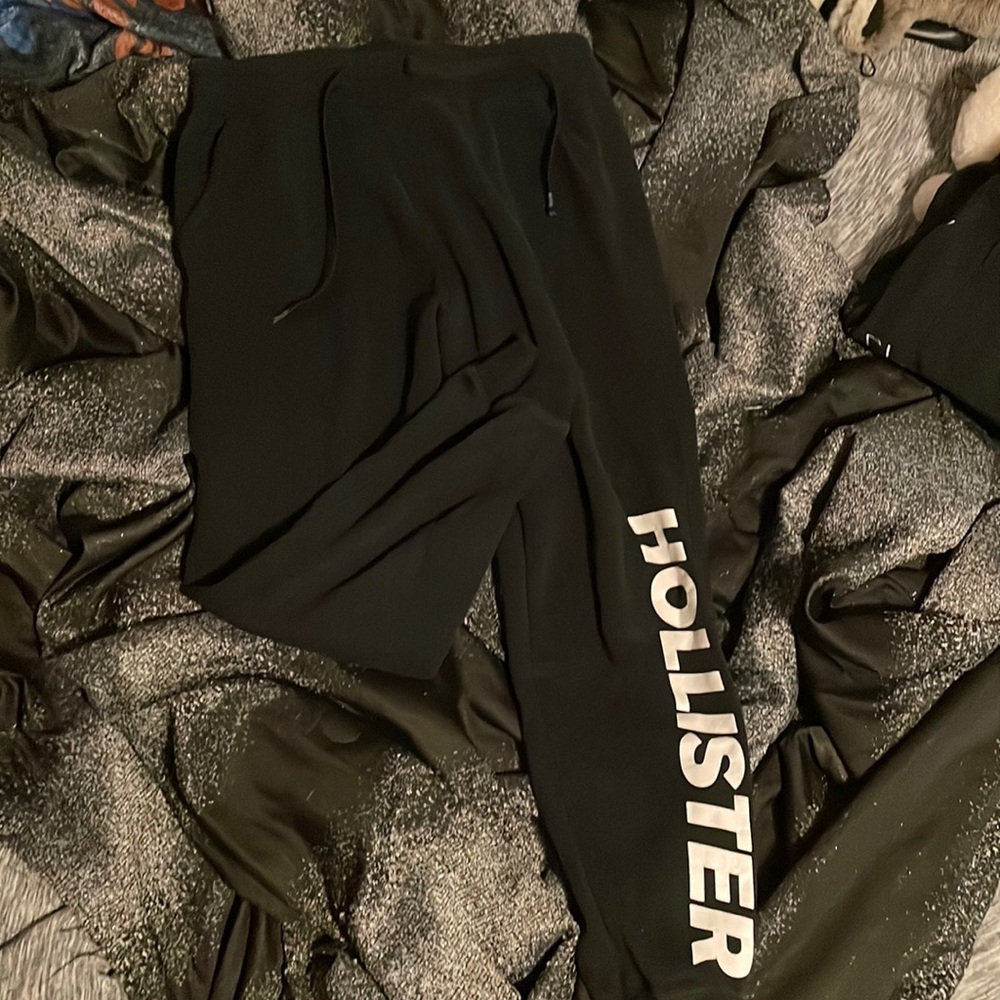 men’s graphic hollister sweatpants
